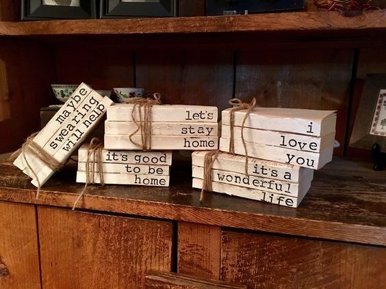 Thiết kế sách trong phòng khách 04