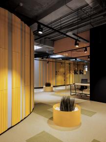 Co-working Space: Không gian rộng lớn năng động, sáng tạo.