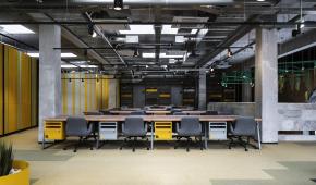 Co-working Space: Không gian rộng lớn năng động, sáng tạo.