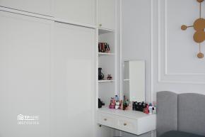 Vinhomes Golden River